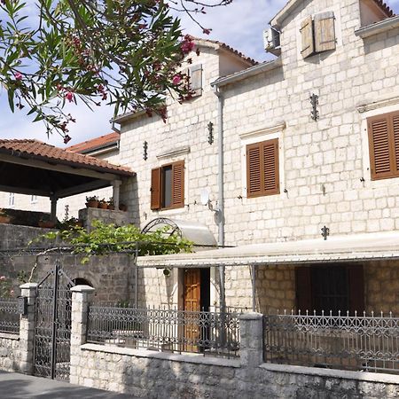 Apartments Vujosevic Котор Экстерьер фото